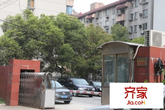 留芳声巷外景图