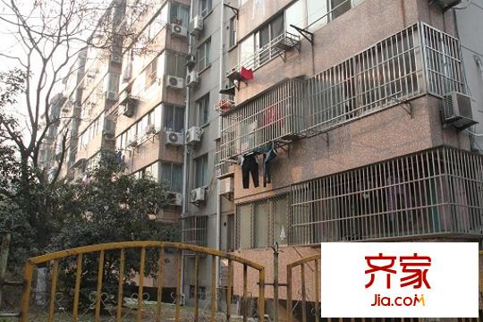 留芳声巷外景图