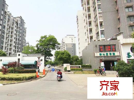 梁湖南苑外景图