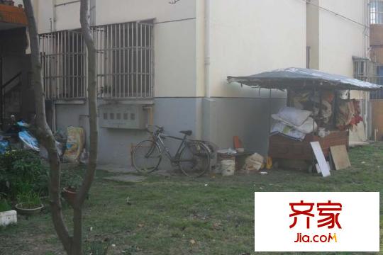 峰影新村外景图