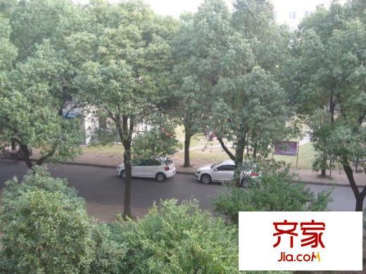 峰影新村外景图