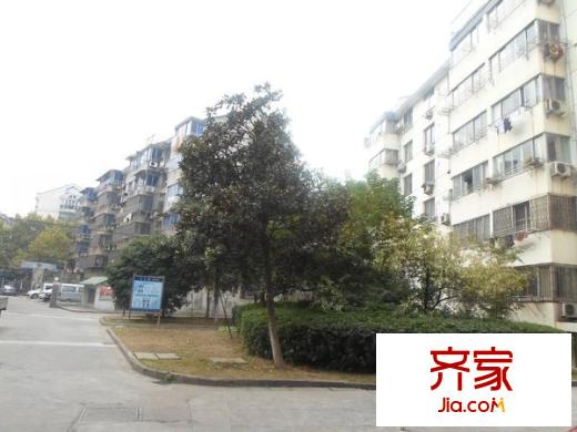 青山二村外景图