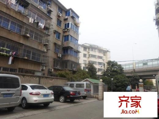 青山二村外景图