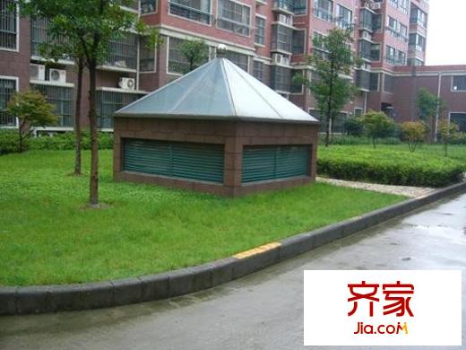 格林春天野花园外景图