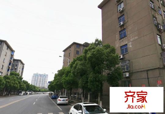 江大新村外景图