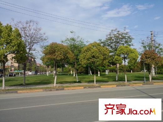新城香溢紫郡配套图新城中央公园
