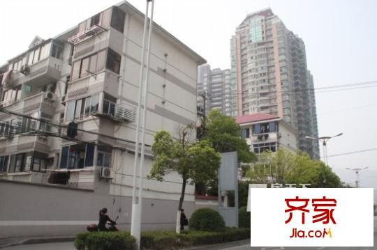 泰康新村外景图