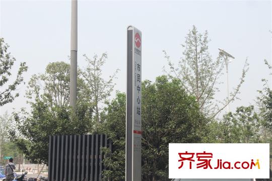 华府天地・尊园市民中心站4号出口