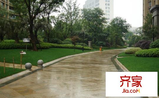 常工城尚城外景图