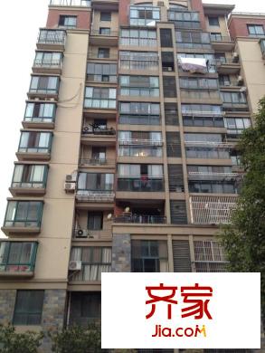 晴山蓝城外景图