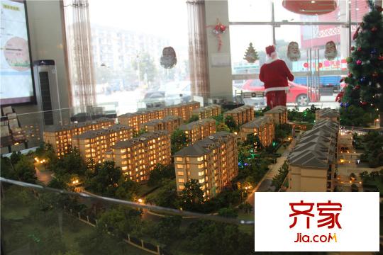 溪畔橡园售楼处(2014.12)