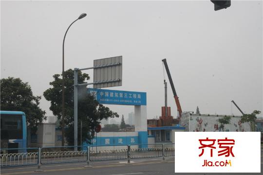 翡翠香江围挡外景(2015.7)