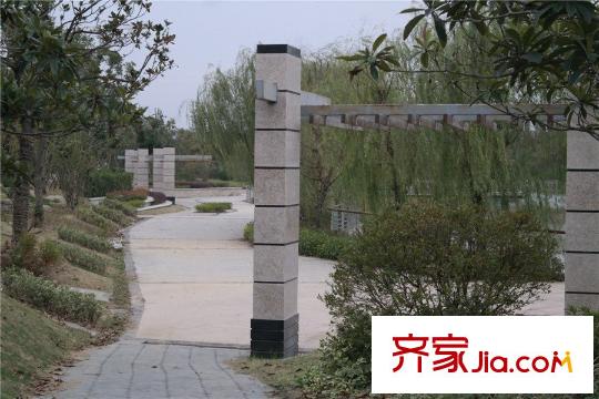 奕淳・洋溪绿园售楼处旁边公园(2014.10.29)