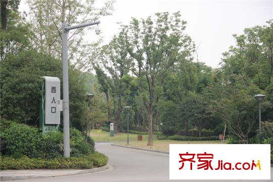 富力十号金匮公园西入口