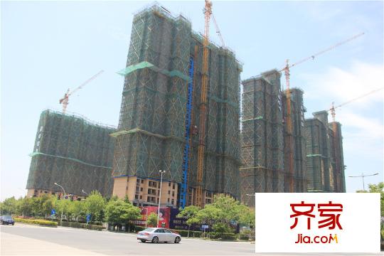 雅居乐中心广场工程进度实景(2015.5)