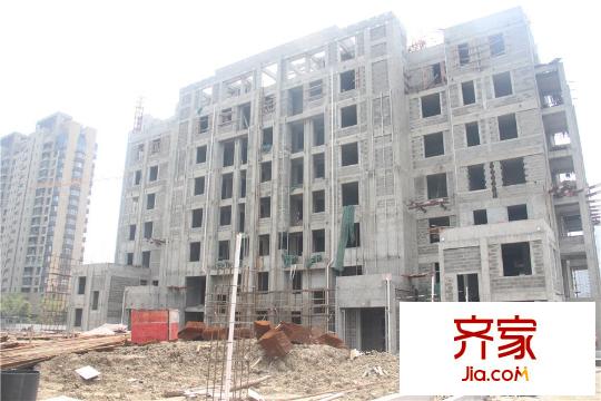 绿地西水东高层进度实景(2015.4)