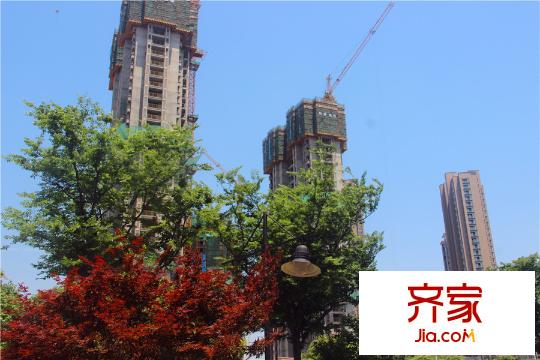 保利中央公园二期已封顶(2015.5)