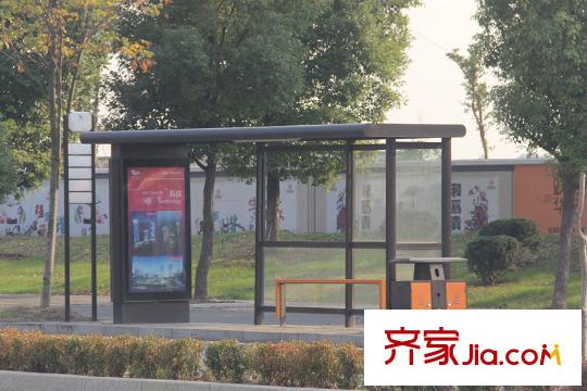 映月华府周边公交站