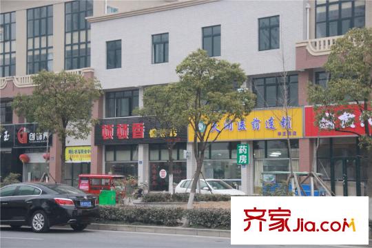 中海珑玺附近商铺(2014.1.7)