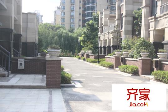 明发国际新城别墅楼间距实景(2015.9.16)