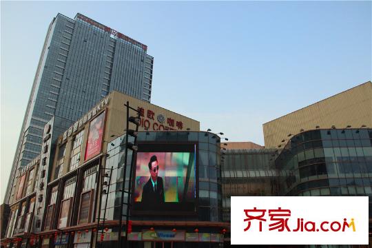 信运现代城800米内哥伦布广场