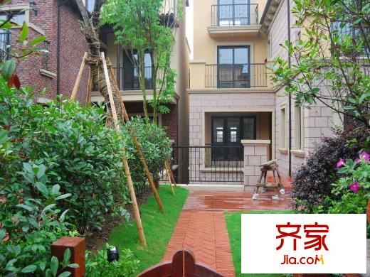 龙湖滟澜山外景图