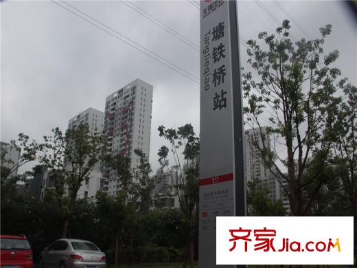 新加坡・尚锦城塘铁桥站