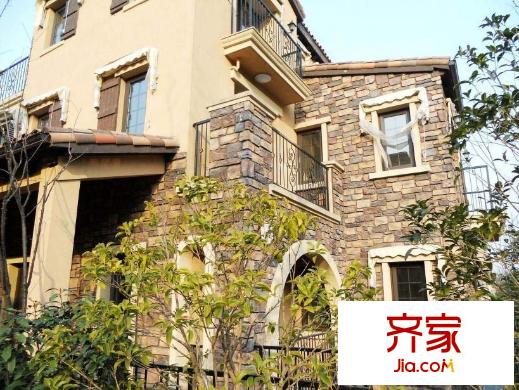 龙湖滟澜山外景图