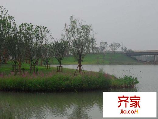 龙湖滟澜山外景图