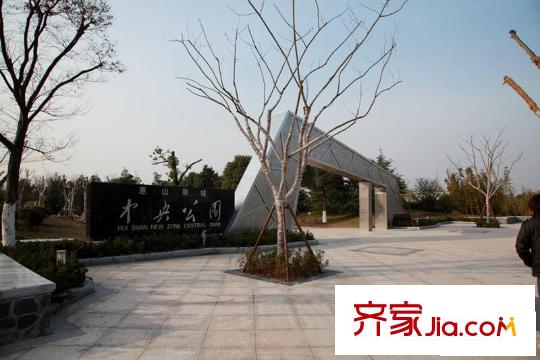 奥林匹克花园配套图向西1000米惠山新城中央公园