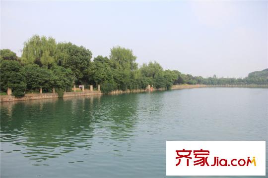盛世兰亭距离项目约5公里的桃源景区
