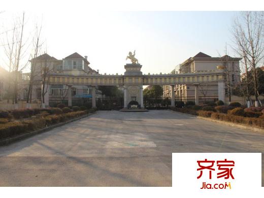 嘉利华府庄园大门(1.17)