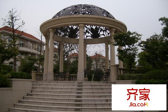 嘉利华府庄园小区阁楼(2010/11)