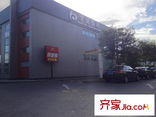 长江国际・朗庭周边配套交通银行