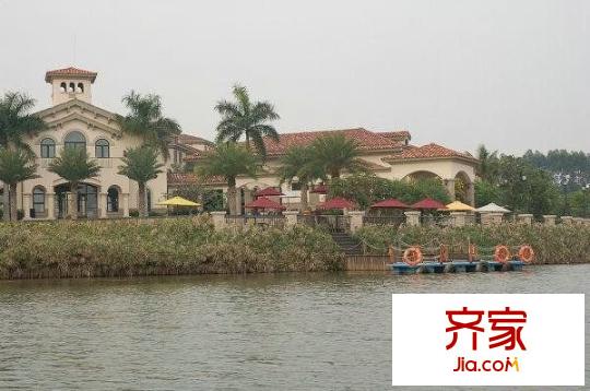 聽(tīng)湖居