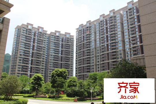 龍泉圣達(dá)菲小區(qū)實(shí)景（2013-7-17）