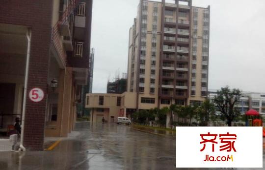 水岸新居