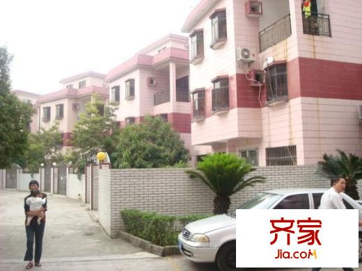 鳳凰城外景圖 