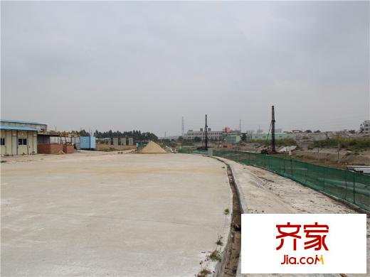 東座雍景項(xiàng)目施工現(xiàn)場（2014-2-18）
