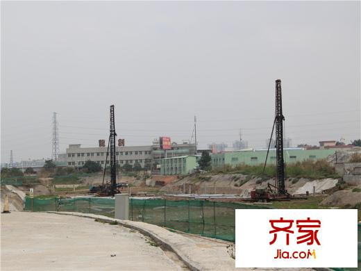東座雍景項(xiàng)目施工現(xiàn)場（2014-2-18）