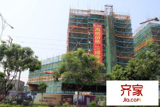 萬邦金匯107外景圖項目施工（2013-7-15）