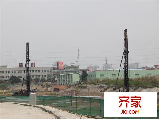 東座雍景項(xiàng)目施工現(xiàn)場（2014-2-18）