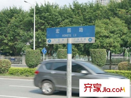 萬科金悅香樹配套圖向北走20米的宏圖路