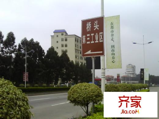 南山豪苑實(shí)景圖前面道路狀況（2009-12-10）