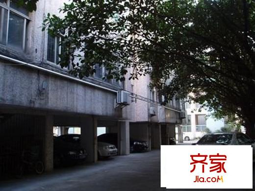東城教師樓外景圖 