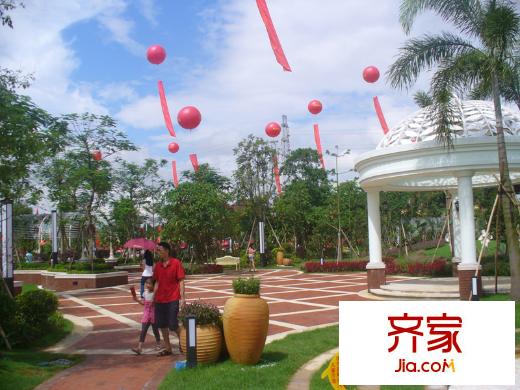 保利?陽光城園林實(shí)景2013.08.25