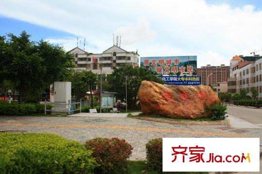 金沙世紀城對面的巖前村