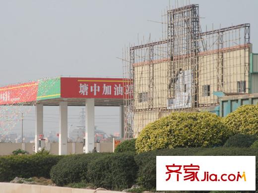 偉隆國際花園配套圖西北面500米加油站