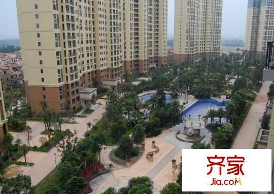 新世紀(jì)頤龍灣小區(qū)