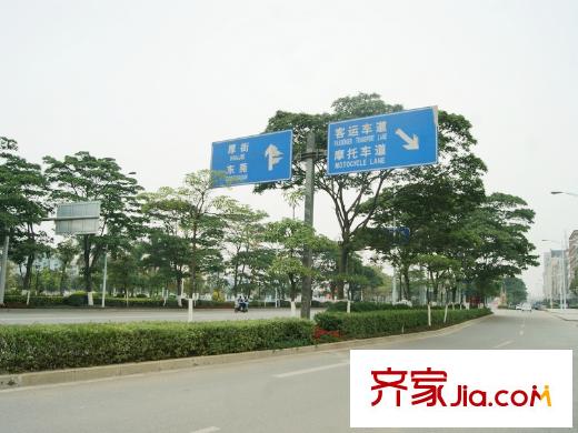 東港華府項目西南方向交通要道